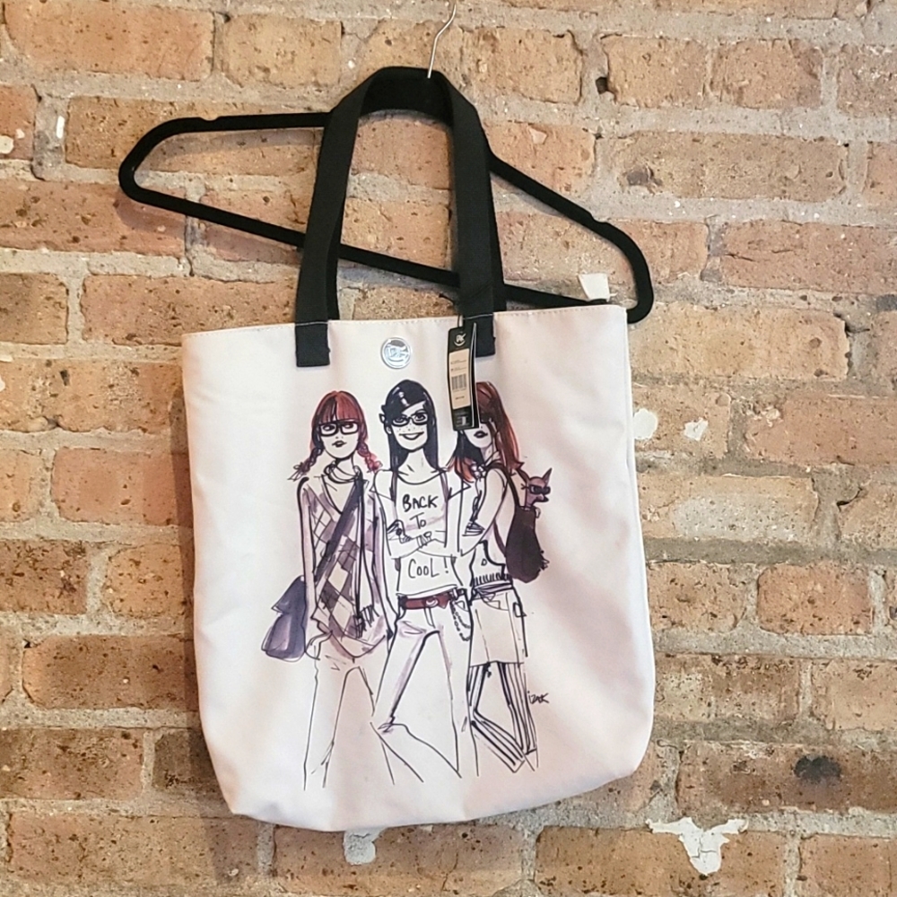 izak Tote Bag